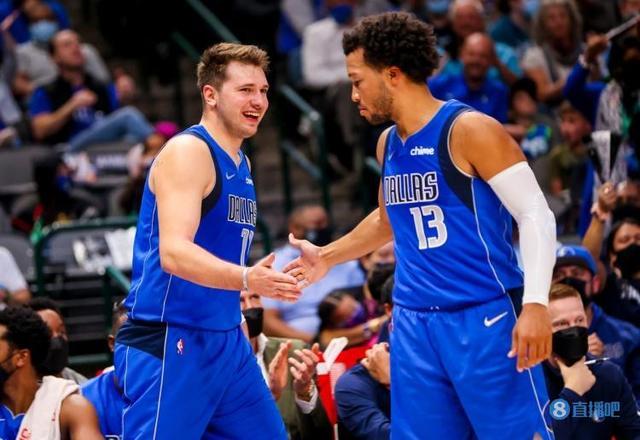 出现裂痕 出现裂痕